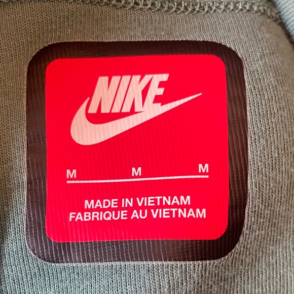 Nike Tech Kids' Shorts in Green and Cream - Picture 6 of 6